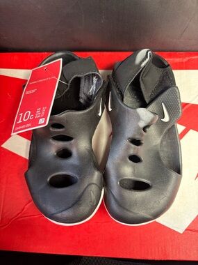 Nike Black and White Kids' Sunray Protect 3 (TD) Slide Sandals